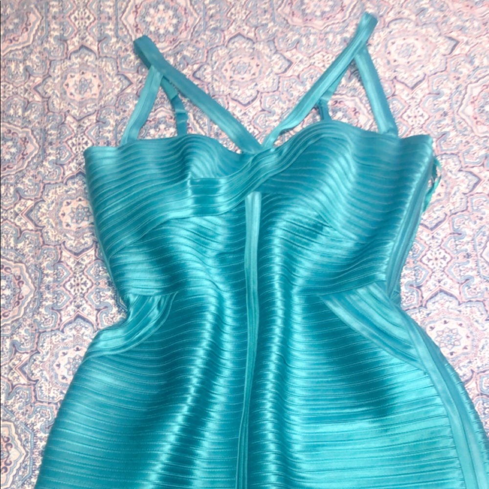 BCBG MAXAZRIA Green dress